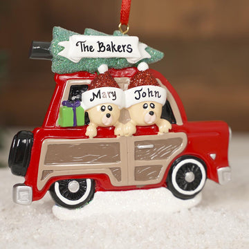 Woody Wagon Couple - Christmas Place