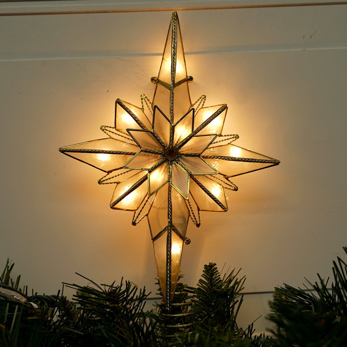 Multi-Pointed Bethlehem Star Treetopper - Christmas Place