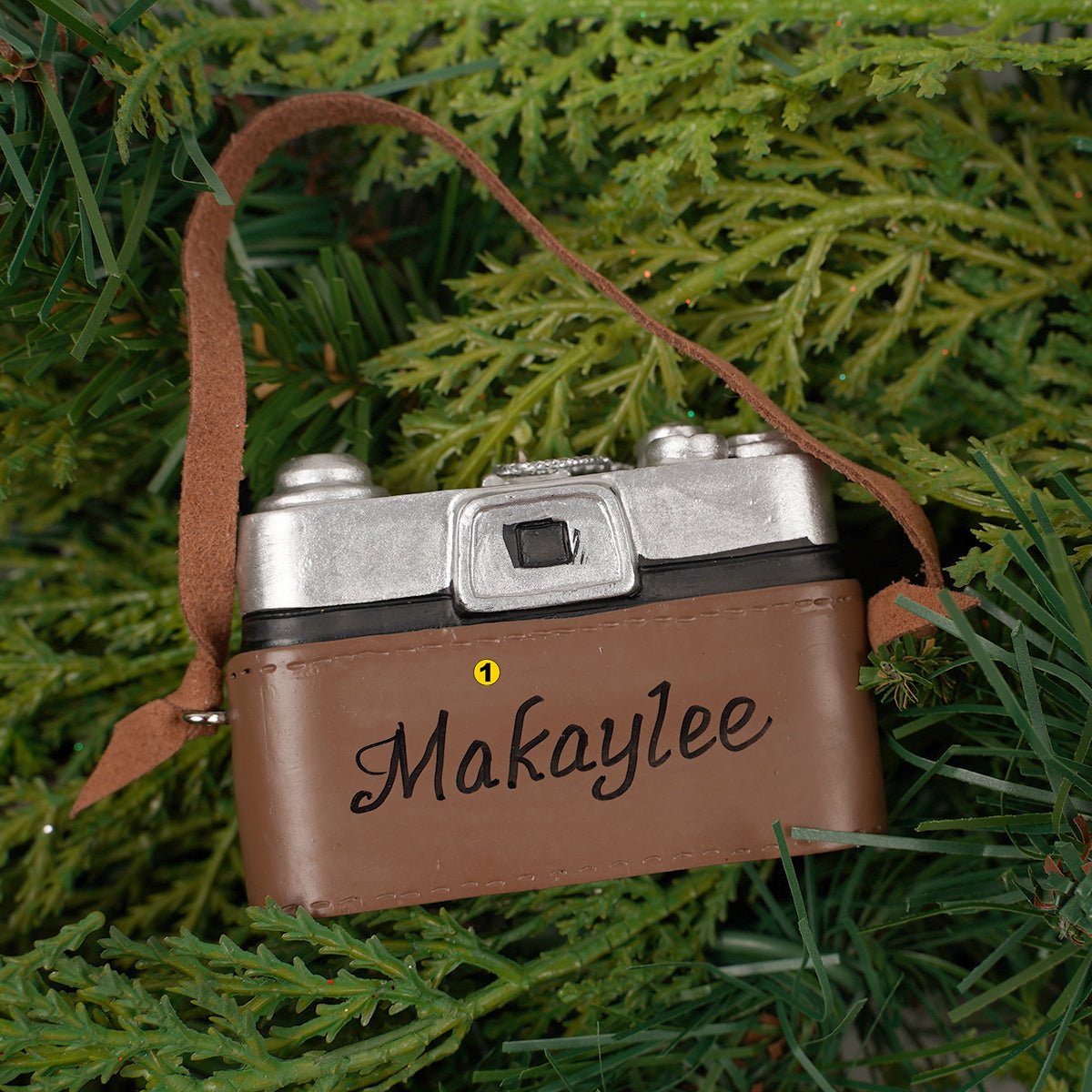 Camera Ornament /2 - Christmas Place