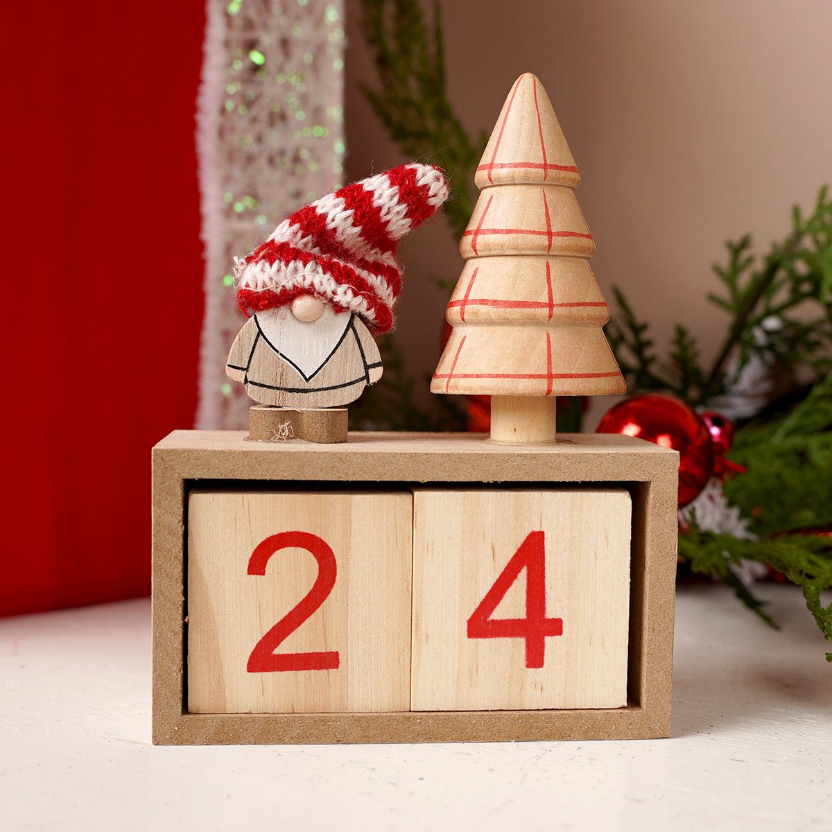 Gnome Tree Countdown Advent Calendar - Christmas Place