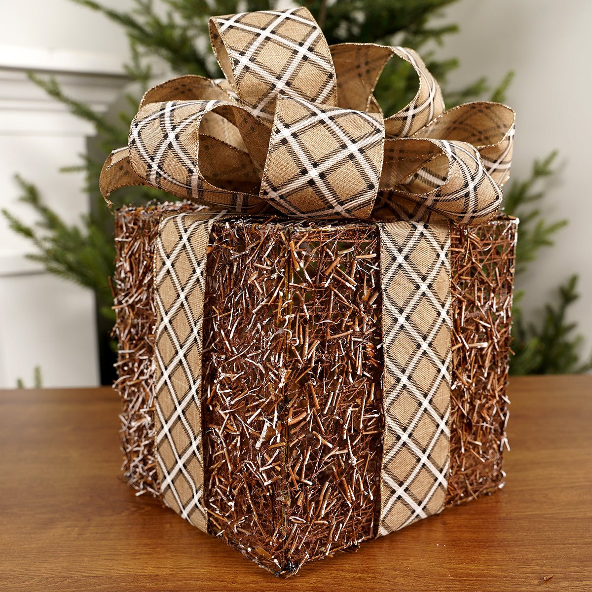 White Natural Wire Mesh Box - Christmas Place
