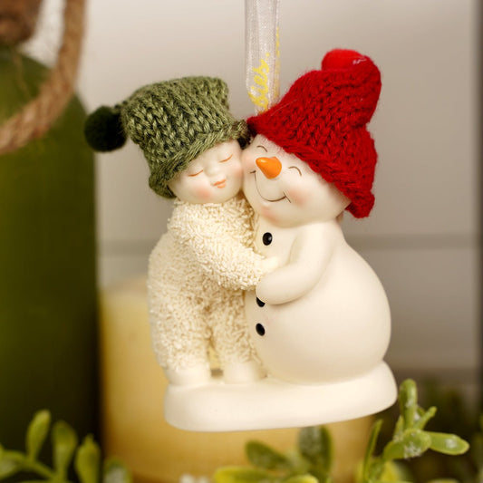 Hug Me Ornament - Christmas Place
