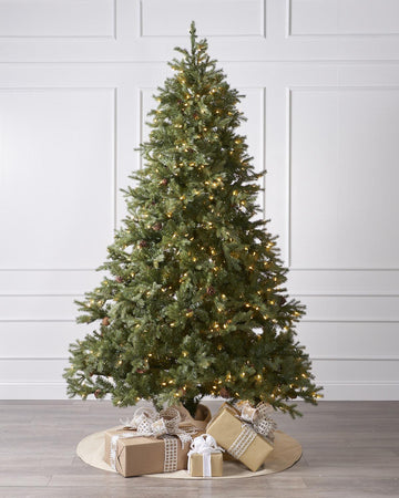 9ft Grandview Pine Tree with LED lights