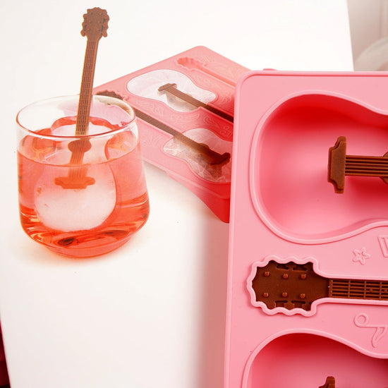 DOLLY PARTON ICE MOLD WITH GUITAR STIRRERS - Christmas Place