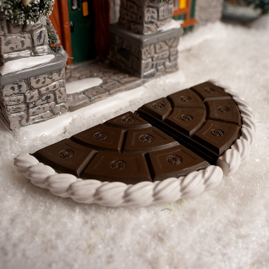 Cocoa And Cream Curved Road Set Of 2 - Christmas Place
