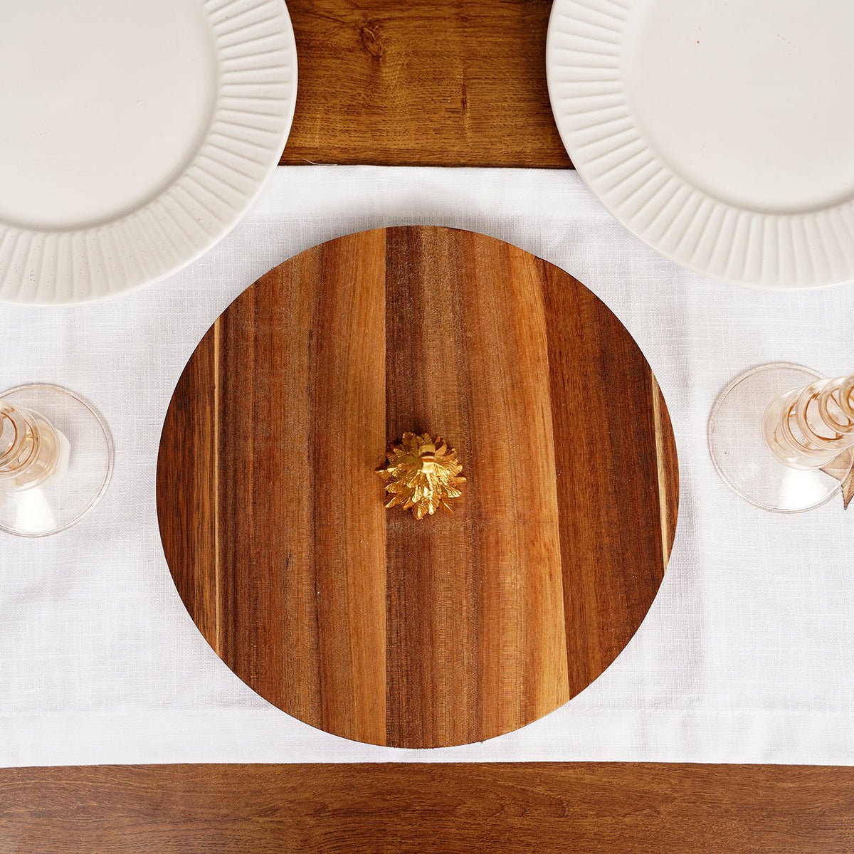 22In Round With Tree Cutting Board - Christmas Place