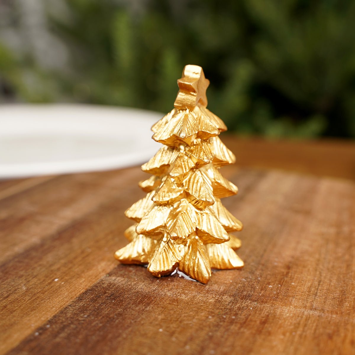 22In Round With Tree Cutting Board - Christmas Place