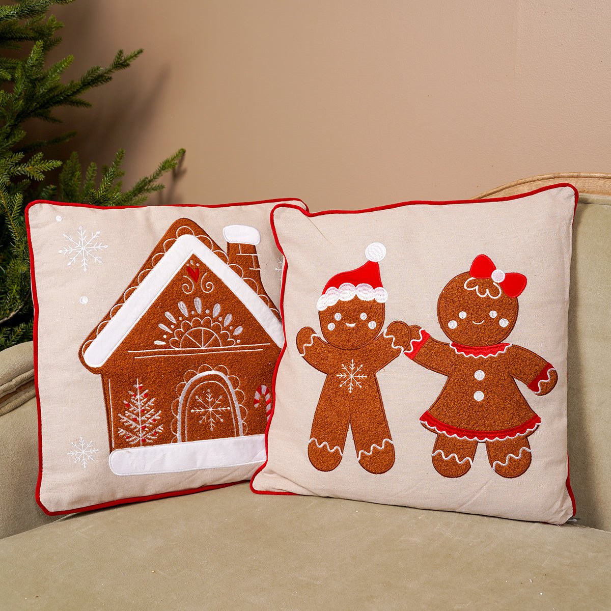 Gingerbread Pillow - Christmas Place