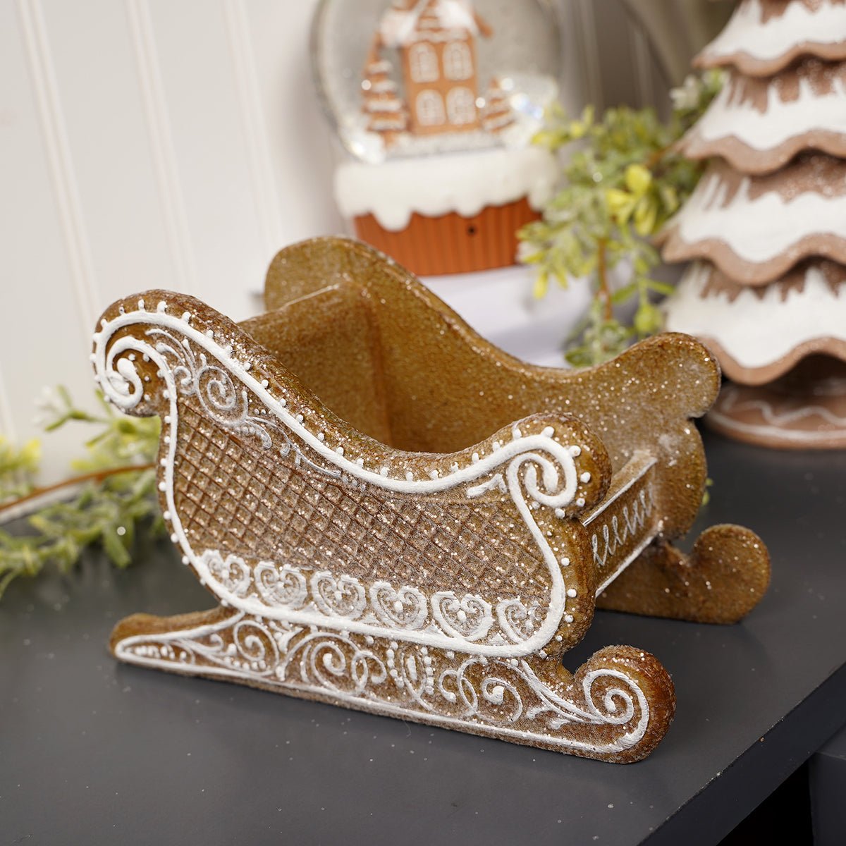 Gingerbread Sled - Christmas Place