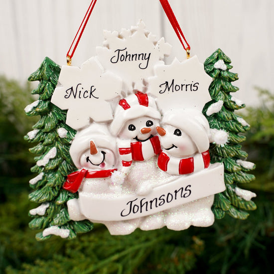 Snowman Family Of 3 With Snowflakes - Christmas Place