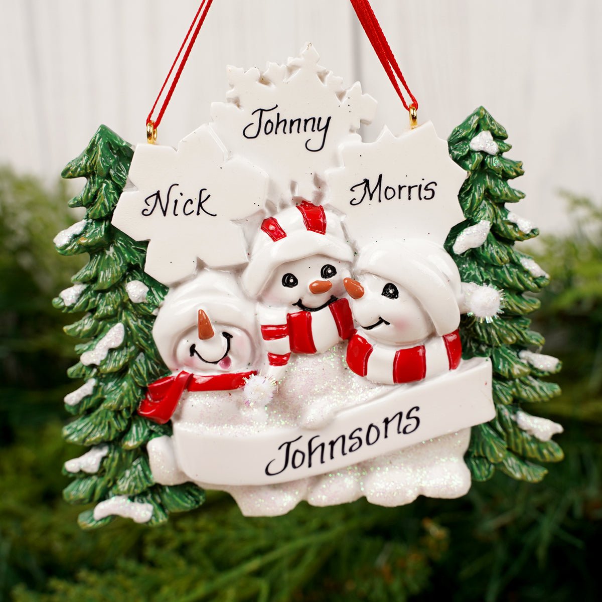Snowman Family Of 3 With Snowflakes - Christmas Place