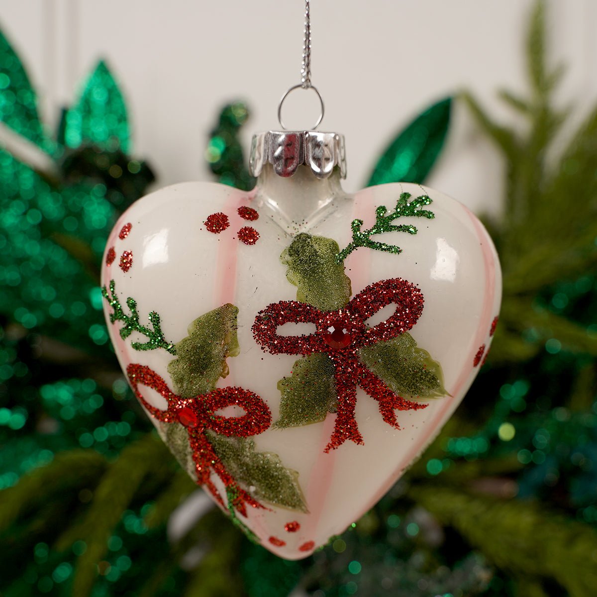 Glass Red And White Striped Heart With Bow - Christmas Place