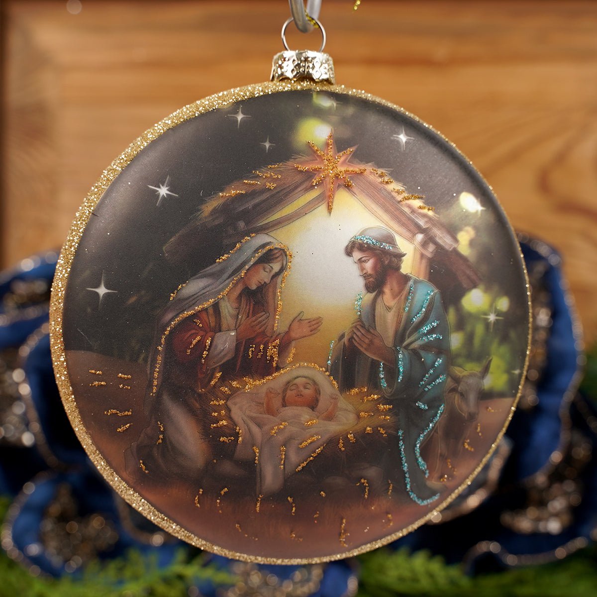 Nativity Disc Ornament - Christmas Place