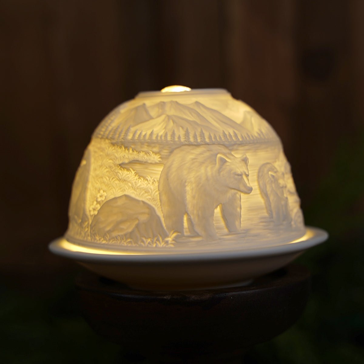 Beautiful LED Light Base Bear Luumii Porcelain Light Dome Christmas Place