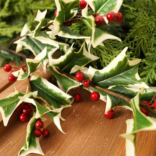 30In Fresh Cut Holly Spray - Christmas Place