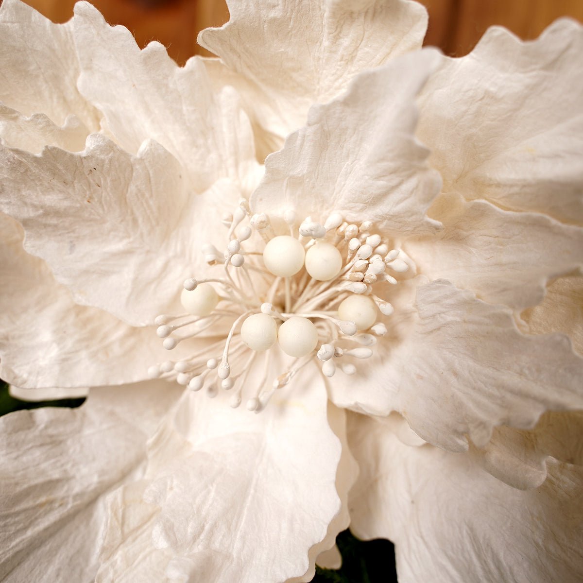 9In Winter Retreat Poinsettia Clip - Christmas Place