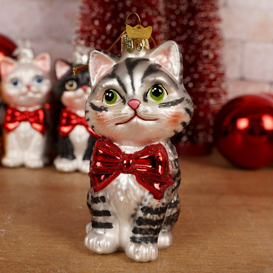 NG Cat With Bow Ornament - Christmas Place