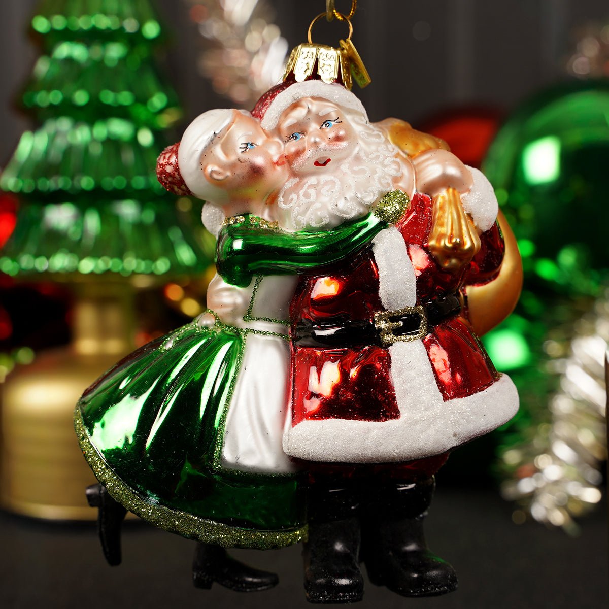 Noble Gems Santa and Mrs. Claus Kiss - Christmas Place