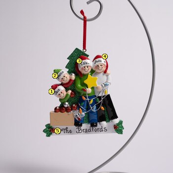 Family Of 4 Decorating Tree-2