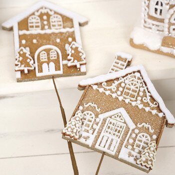 Gingerbread House Spray