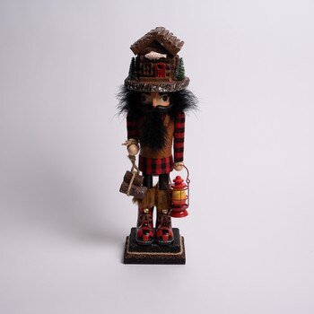 Lodge Nutcracker-1