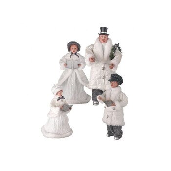 Winter Carolers Set of 4