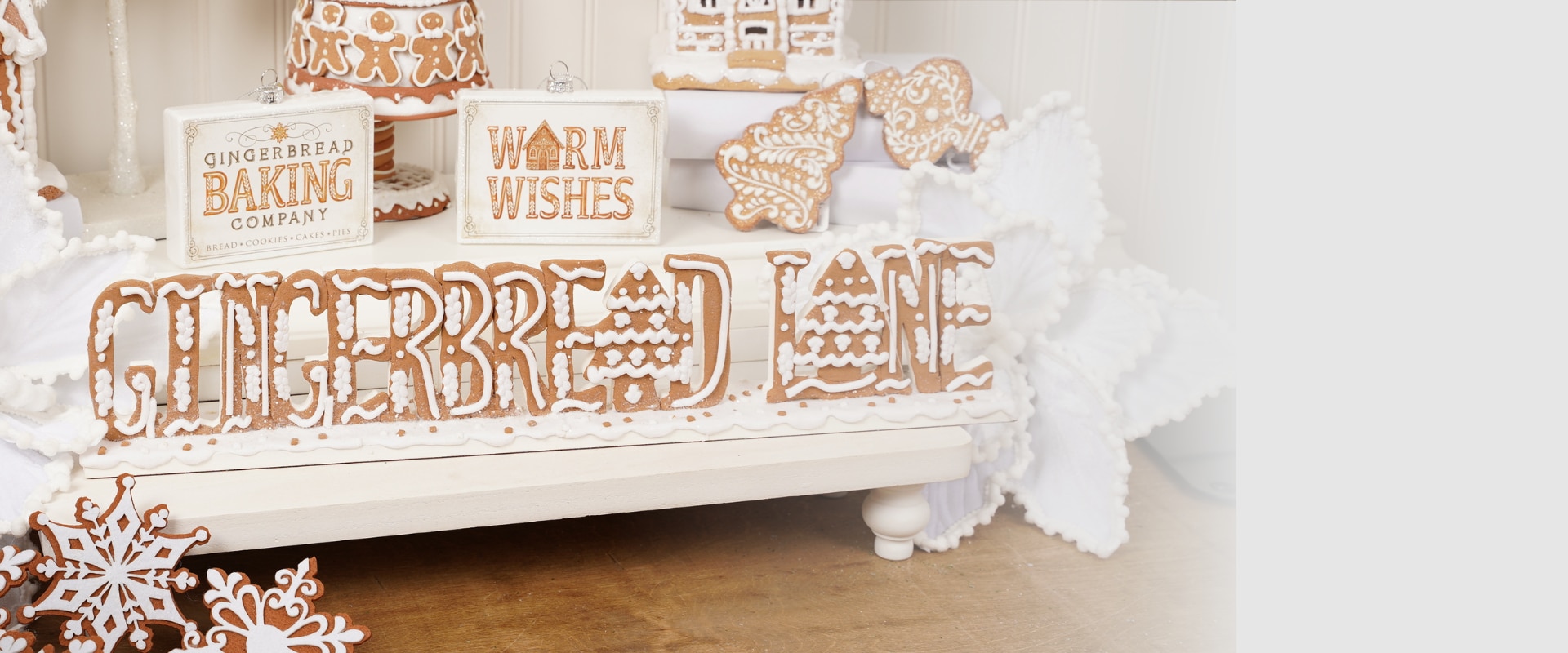 Gingerbread Christmas Decor
